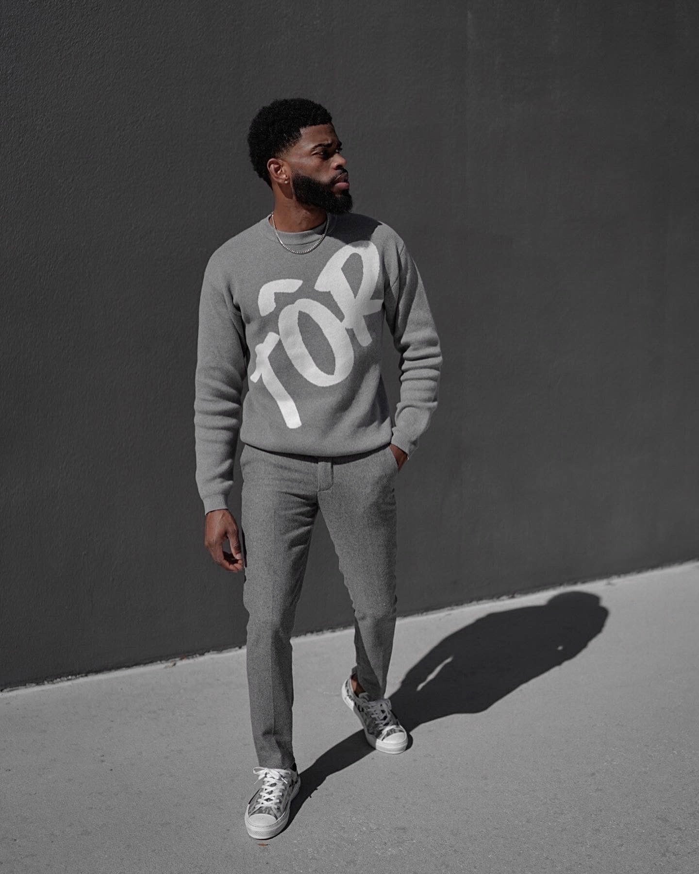 TÔR Knit Sweater - Grey